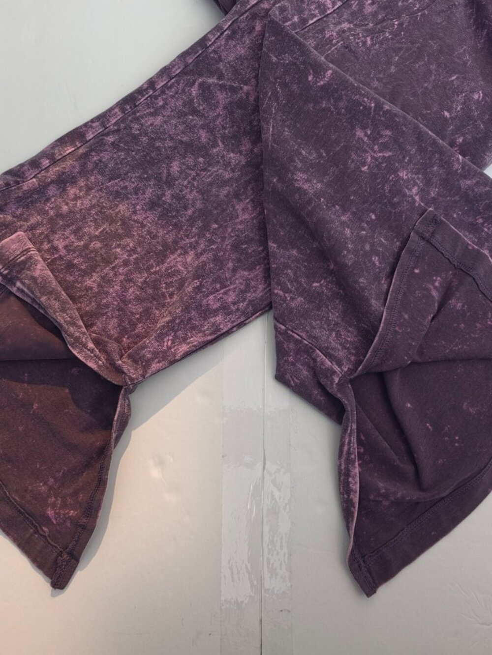 PINK Victoria’s Secret Purple Acid Wash Foldover Flare Leggings Split Hem XXL - Picture 4 of 4